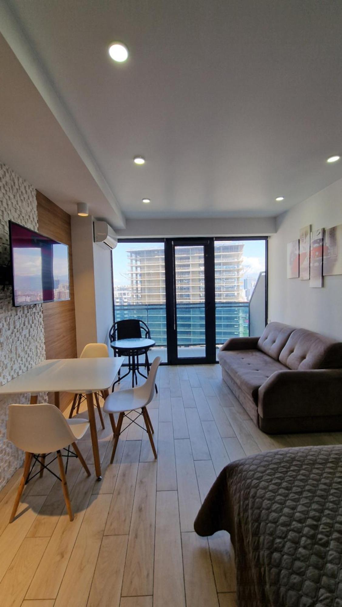 Your Beach Tower Batumi Quarto foto