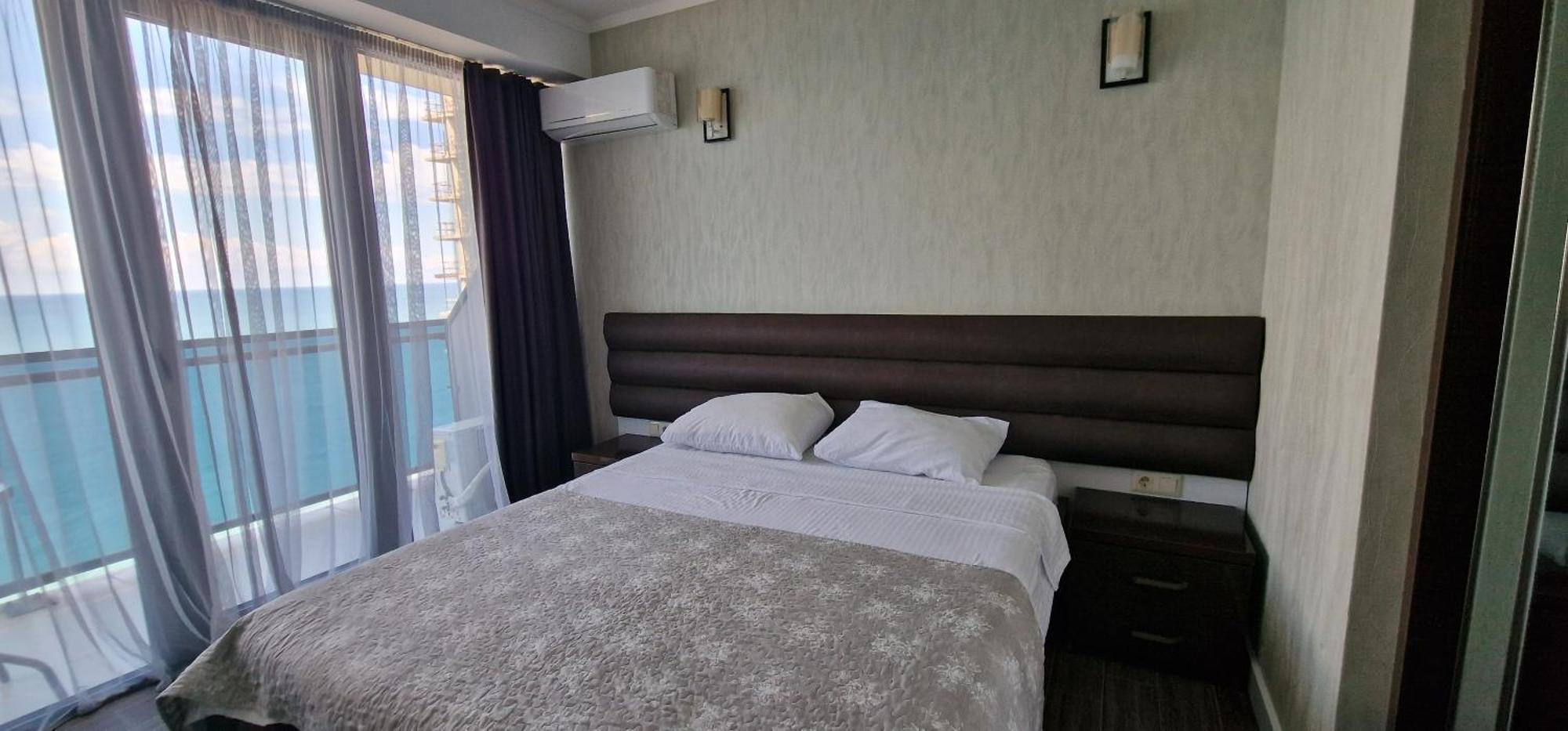 Your Beach Tower Batumi Exterior foto